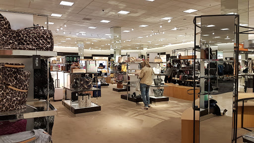 Department Store «Nordstrom», reviews and photos, 4937 Old Orchard Shopping Center, Skokie, IL 60077, USA