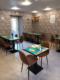 Atmosphère du Restaurant français LES SAVEURS DE SOPHIE à Saint-Julien-du-Gua - n°6