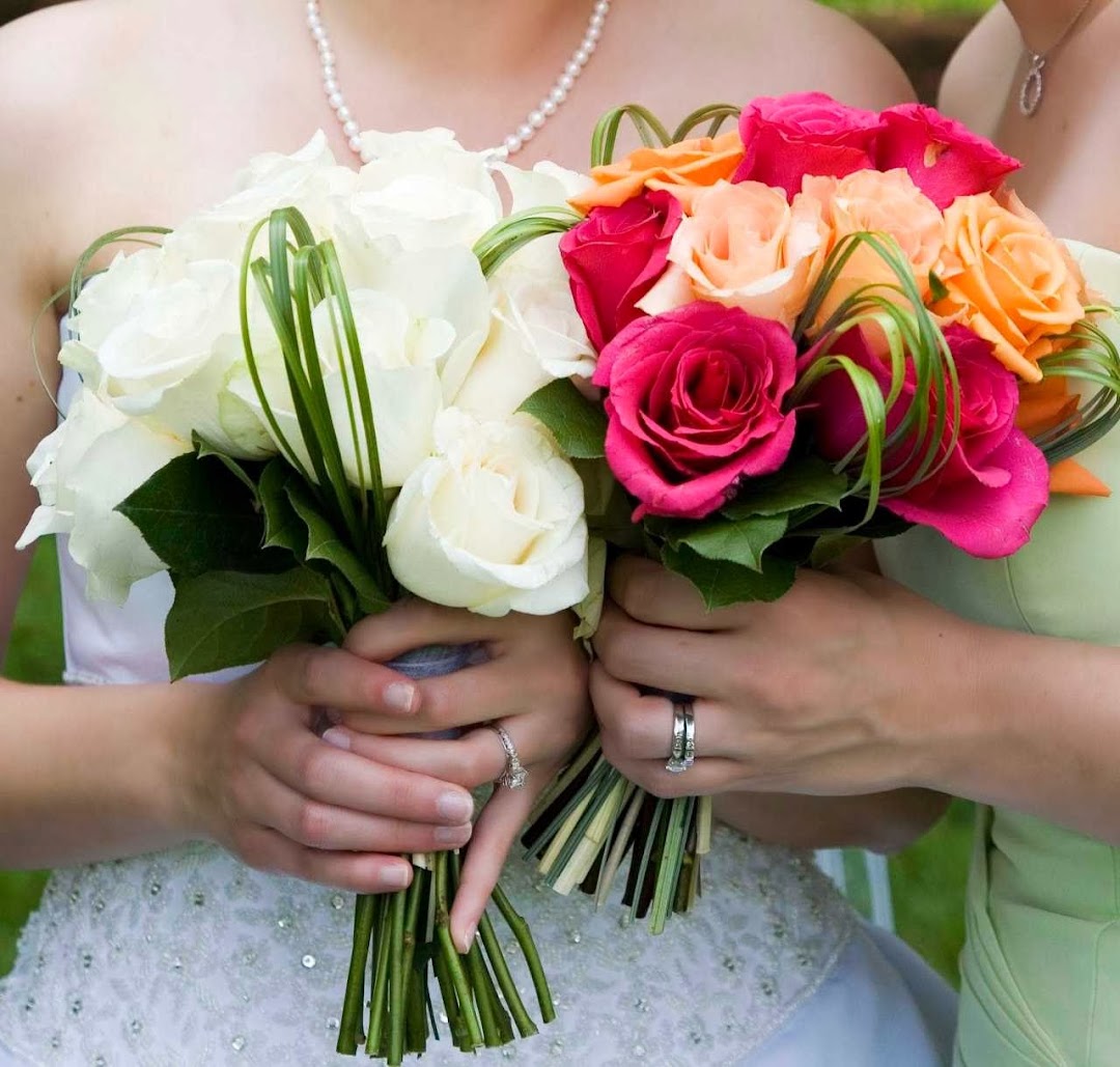 Connie Timmons - Floral Designer