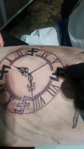 Tattoo Shop «Aces & Eights Tattoo Shop», reviews and photos, 6846 Park Blvd N, Pinellas Park, FL 33781, USA