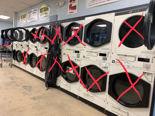 Laundromat «Oshkosh, Witzel Ave. Maytag Coin Laundry», reviews and photos, 1054 Witzel Ave, Oshkosh, WI 54902, USA