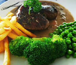 Bee's Café & Restaurant photo
