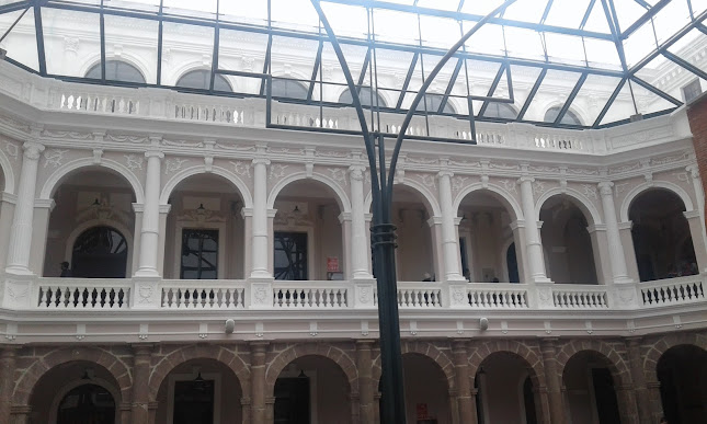 Centro Cultural Metropolitano - Quito
