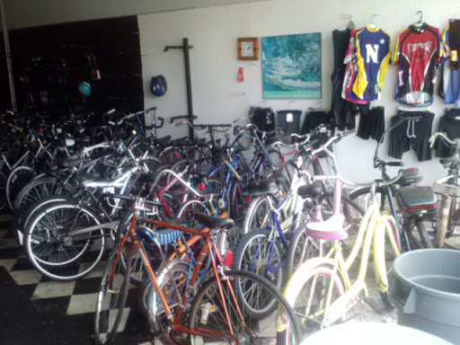 Bicycle Store «Shoals Bicycle Shop», reviews and photos, 326 E Tennessee St, Florence, AL 35630, USA