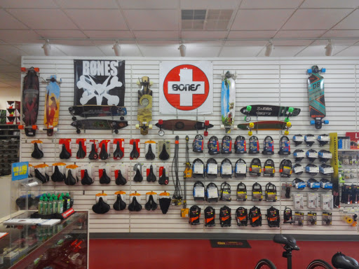 Sporting Goods Store «Durst Cycle and Fitness», reviews and photos, 1112 W University Ave, Urbana, IL 61801, USA