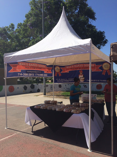 MAX'S BAKED GOODS Panaderia