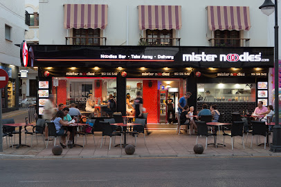 Restaurante Asiático - MISTER NOODLES - Av. España, 100, 29680 Estepona, Málaga, Spain
