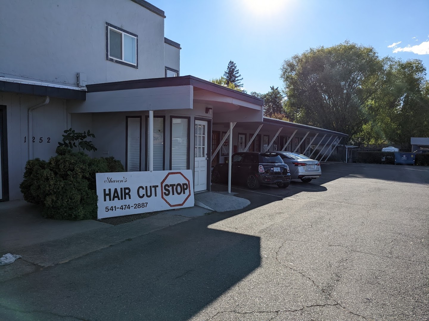 Sharen's Haircut Stop