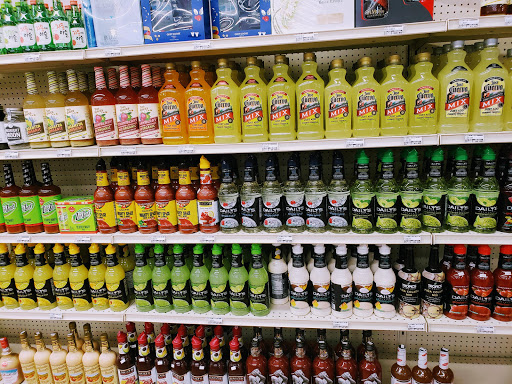 Liquor Store «Windham Wine & Spirits», reviews and photos, 1182 Main St, Willimantic, CT 06226, USA