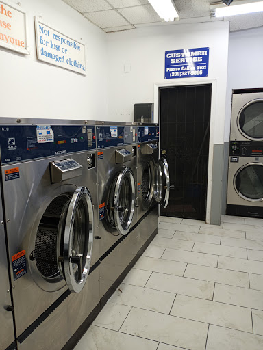 Laundromat «Elk Grove Launderland», reviews and photos, 8767 Elk Grove Blvd, Elk Grove, CA 95624, USA