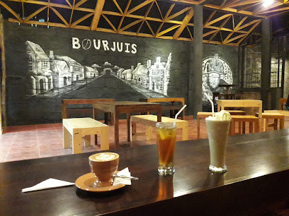 Bourjuis Cafe