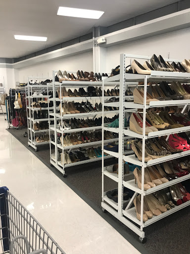 Thrift Store «Deseret Industries Thrift Store», reviews and photos, 2720 E 11th St, Los Angeles, CA 90023, USA