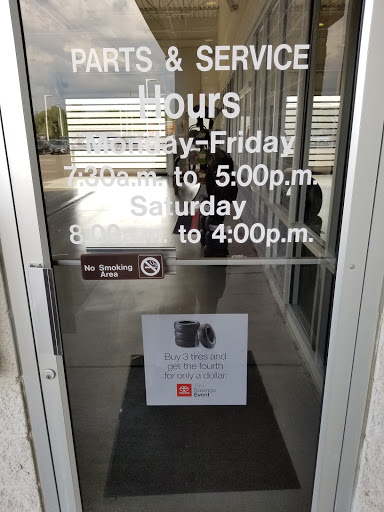 Toyota Dealer «Toyota of Hopkinsville», reviews and photos, 4395 Fort Campbell Blvd, Hopkinsville, KY 42240, USA