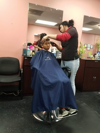 Beauty Salon «Tijeras Magicas Beauty Salon», reviews and photos, 1607 E McKinney St, Denton, TX 76209, USA