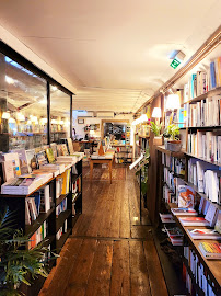 Atmosphère du Péniche l'Eau et les Rêves - Restaurant / Café - Librairie Botanique à Paris - n°1