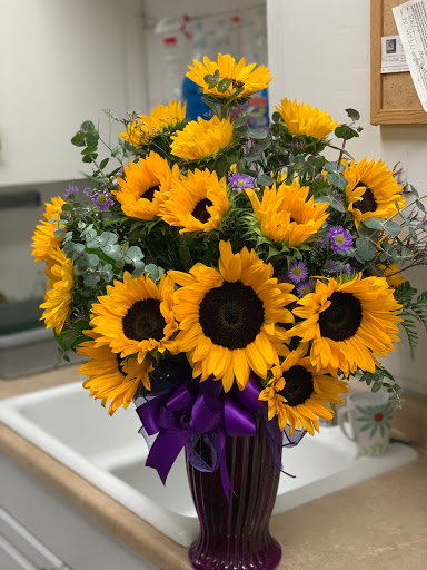 Florist «Magnolia Flowers», reviews and photos, 9669 Magnolia Ave, Riverside, CA 92503, USA