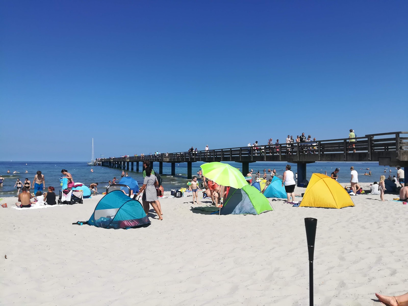 Foto von Strand Boltenhagen mit lange, gerade küste