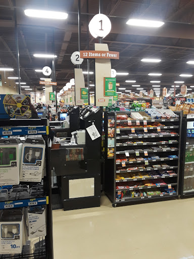 Supermarket «Giant Eagle Supermarket», reviews and photos, 870 N Court St, Medina, OH 44256, USA