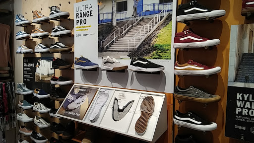 Shoe Store «Vans», reviews and photos, 9736 W Northern Ave, Peoria, AZ 85345, USA