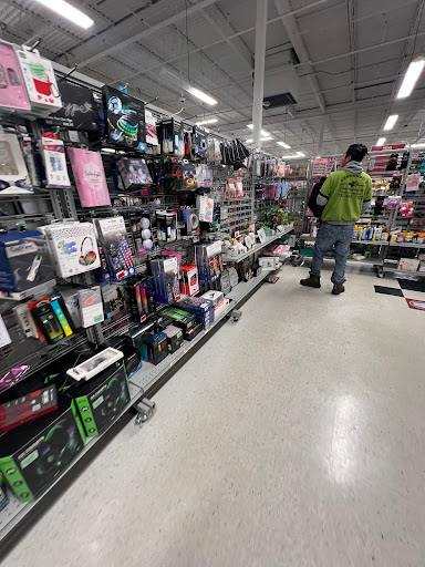 Clothing Store «Burlington Coat Factory», reviews and photos, 370 US-130, Hightstown, NJ 08520, USA