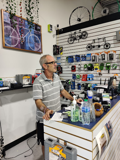 Bicycle Store «Bike Shop Cycle Spectrum Orlando», reviews and photos, 457 N Alafaya Trail, Orlando, FL 32828, USA