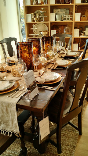 Furniture Store «Pottery Barn», reviews and photos, 800 Stanford Shopping Center, Palo Alto, CA 94304, USA