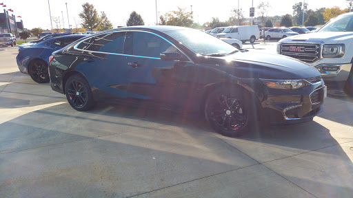 Just The Details en Sycamore