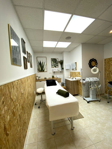Clínica medicina estética avanzada Dra. Humara en Sarón, Cantabria