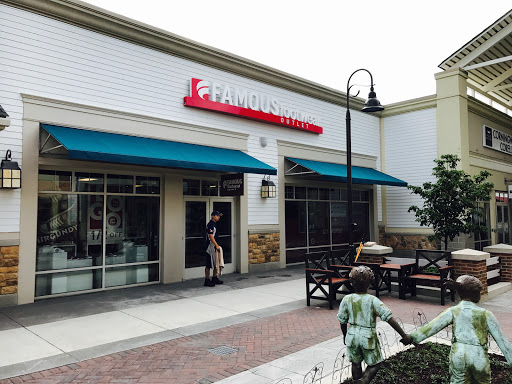 Shopping Mall «Gloucester Premium Outlets», reviews and photos, 100 Premium Outlets Dr, Blackwood, NJ 08012, USA