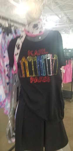 Department Store «Saks OFF 5TH», reviews and photos, 1650 Premium Outlet Blvd #1600, Aurora, IL 60502, USA