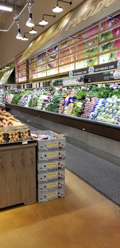 Grocery Store «Fresh Thyme Farmers Market- 82nd», reviews and photos, 4225 E 82nd St, Indianapolis, IN 46250, USA