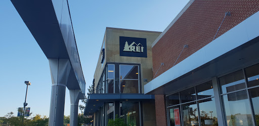 Camping Store «REI», reviews and photos, 1703 S Brentwood Blvd, Brentwood, MO 63144, USA