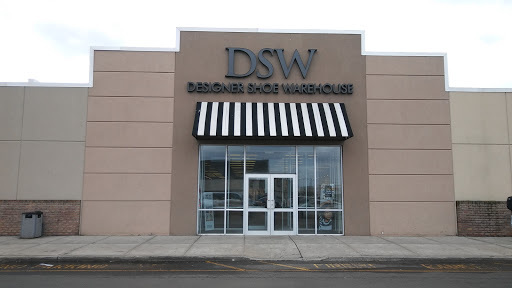 Shoe Store «DSW Designer Shoe Warehouse», reviews and photos, 345 Rockaway Turnpike, Lawrence, NY 11559, USA