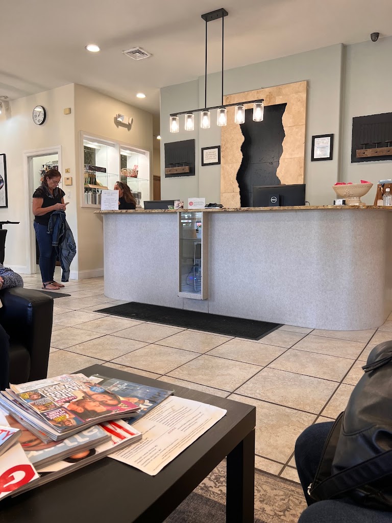 Tré Chic Salon & Day Spa 08734