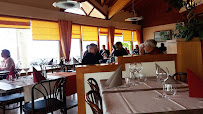 Atmosphère du Restaurant français Restaurant les Pêcheurs à Sciez - n°14