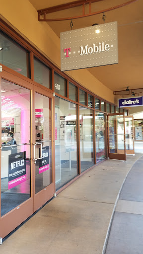 Cell Phone Store «T-Mobile», reviews and photos, 1001 N Arney Rd #418, Woodburn, OR 97071, USA