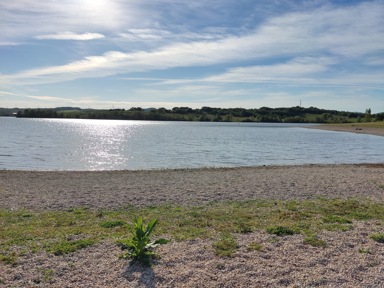 Foto av Garaio Norte beach med lång rak strand