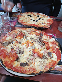 Plats et boissons du Pizzeria La Tour de Pise à Lescar - n°1