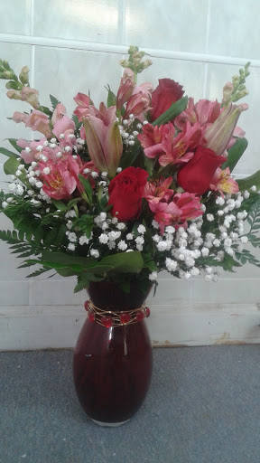 Florist «Bee Flowers», reviews and photos, 2637 E Allegheny Ave, Philadelphia, PA 19134, USA