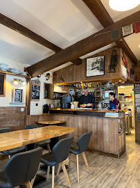 Atmosphère du Restaurant L'Aigle Blanc à Les Avanchers-Valmorel - n°2