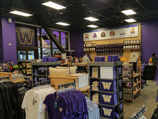 Sportswear Store «Husky Team Shop», reviews and photos, 3870 Montlake Blvd NE, Seattle, WA 98195, USA