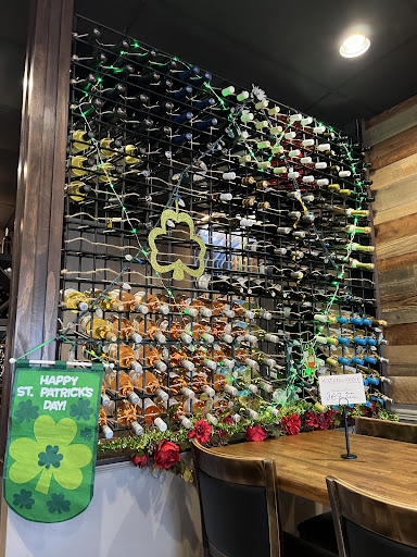 Wine Bar «Water into Wine, Bistro & Lounge», reviews and photos, 607 N Campbell Station Rd, Knoxville, TN 37934, USA