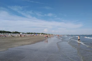 Spiaggia Lungomare d'Annunzio image