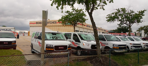 Truck Rental Agency «U-Haul Moving & Storage of Takoma Park», reviews and photos, 6889 New Hampshire Ave, Takoma Park, MD 20912, USA