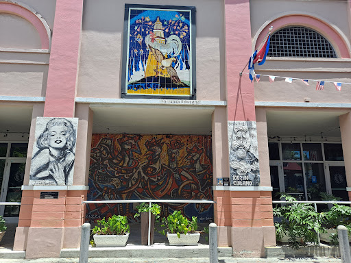 LITTLE HAVANA GIFT SHOP, 1522 SW 8th St, Miami, FL 33135, USA, 