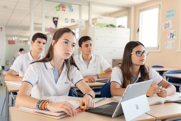 Colegio FEC La Sagrada Familia