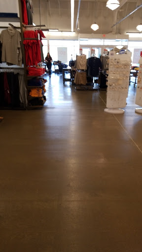 Clothing Store «Old Navy», reviews and photos, 725 Gravois Rd, Fenton, MO 63026, USA