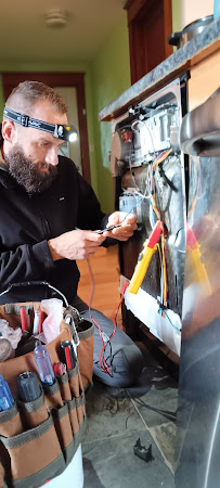 877MRFIX06 - Photo 7 - Car repair in , Cedar Rapids