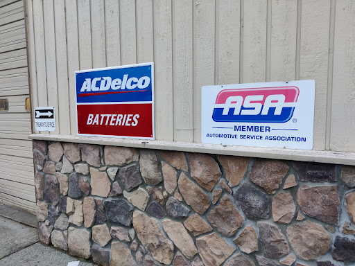 Tire Shop «Courtesy Automotive & Tire», reviews and photos, 124 Woods St, Monroe, WA 98272, USA