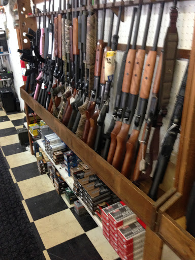 Cash King Gun & Pawn in Thomaston, Georgia